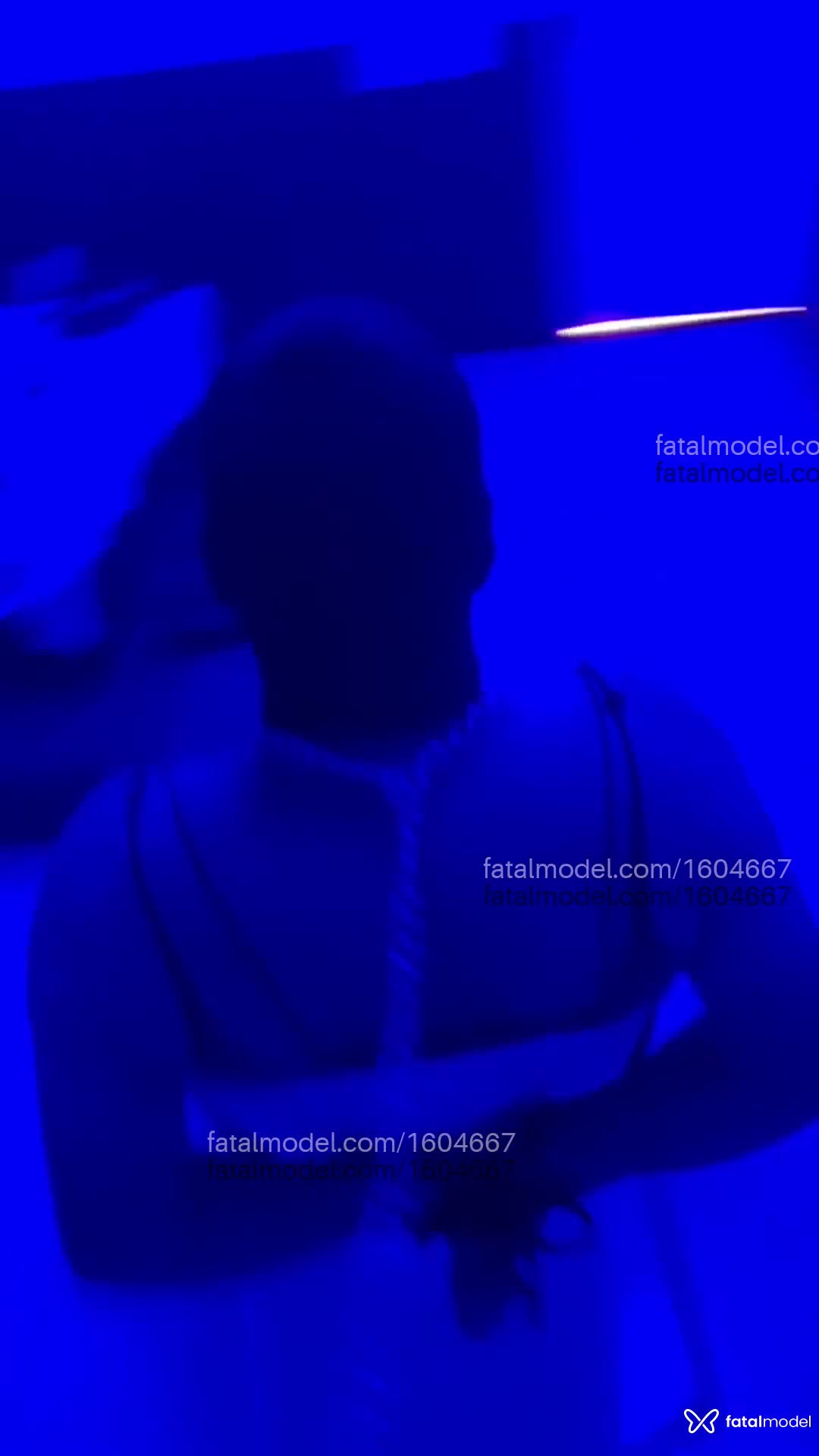 Acompanhante mulher com cabelo colorido de olhos mel em Aracaju - Maya Viking Domme