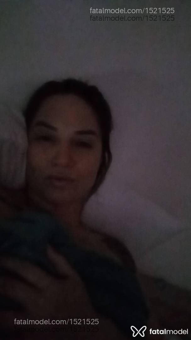 Acompanhante mulher loira (o) de olhos castanhos - Victória Malezan