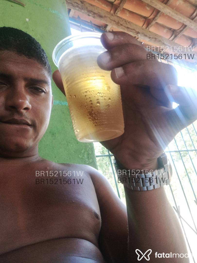 Acompanhante homem morena (o) de olhos castanhos em Virtual - Moreno baiano