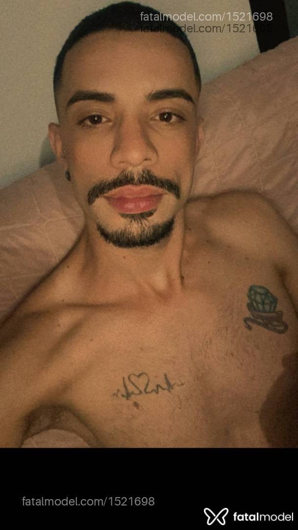 Acompanhante homem morena (o) de olhos castanhos - Zé Felipe