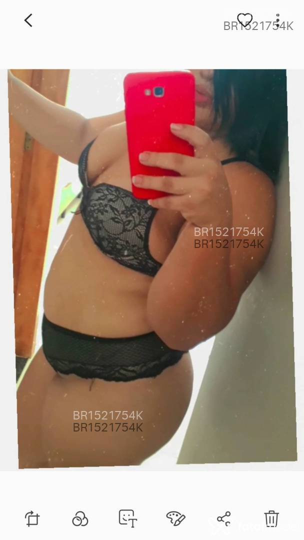 Acompanhante mulher morena (o) de olhos castanhos em Parauapebas - Carina montes