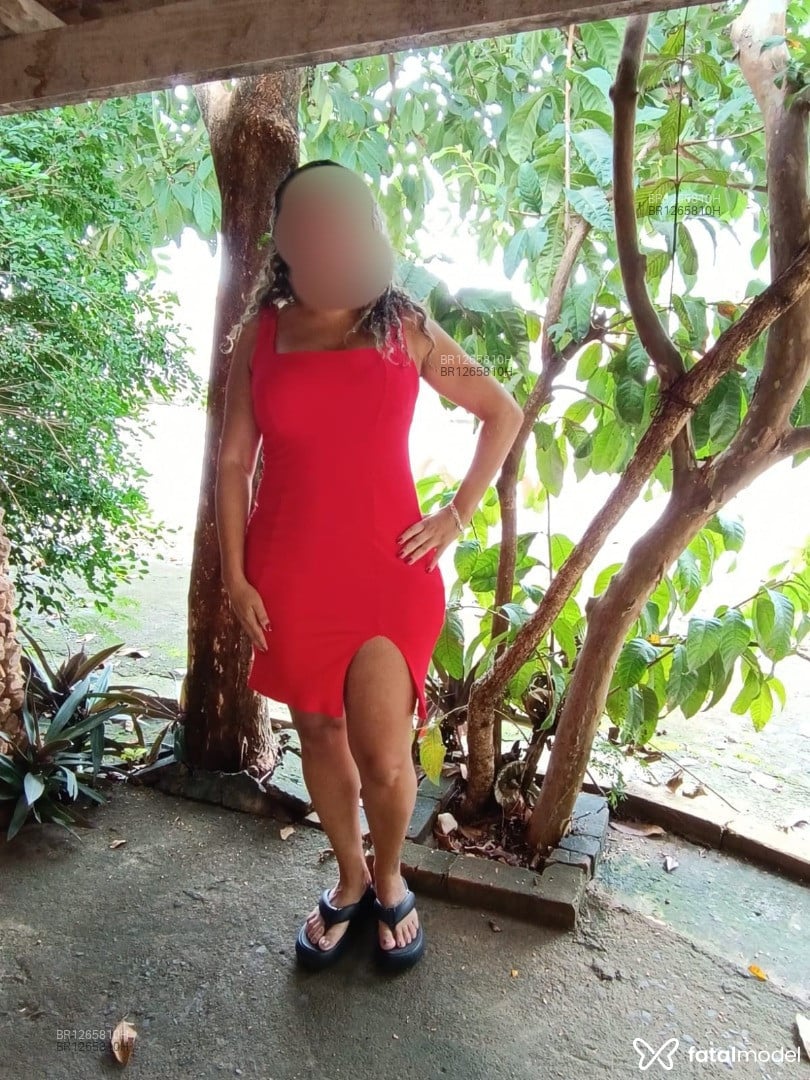 Acompanhante mulher loira (o) de olhos castanhos em Uberlândia - Marcela