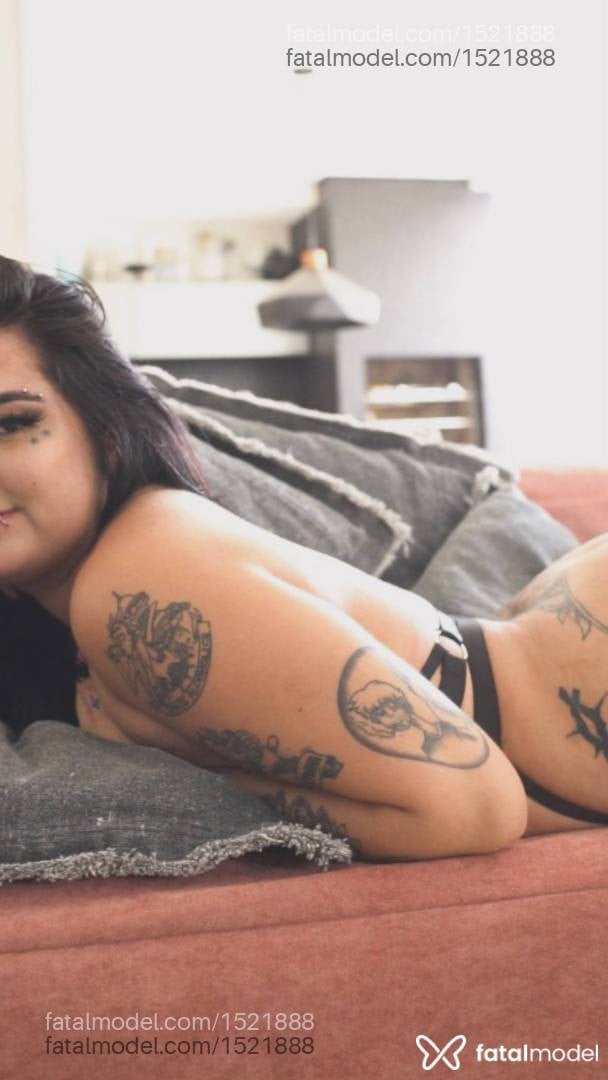 Acompanhante mulher ruiva (o) de olhos castanhos em Araxá - Laryssa Melzim