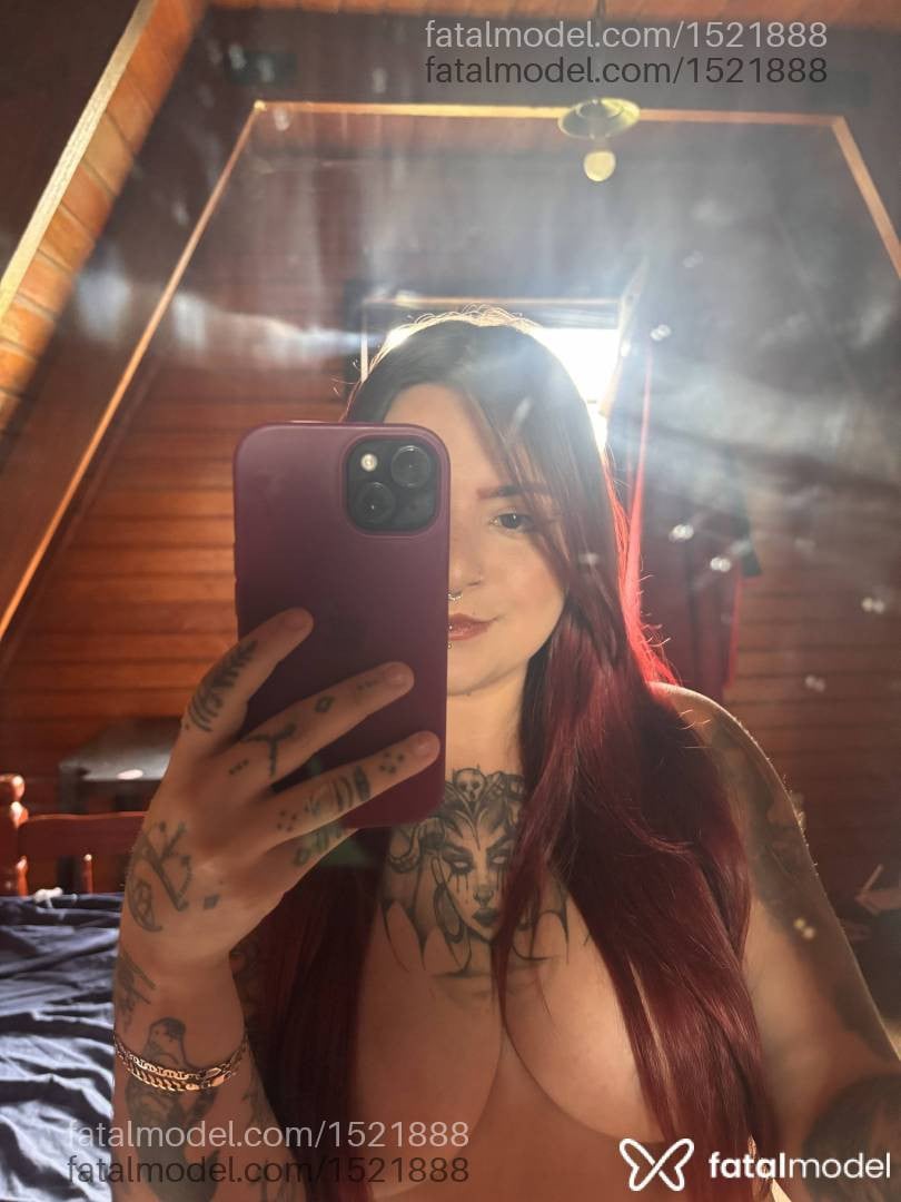 Acompanhante mulher ruiva (o) de olhos castanhos em Araxá - Laryssa Melzim