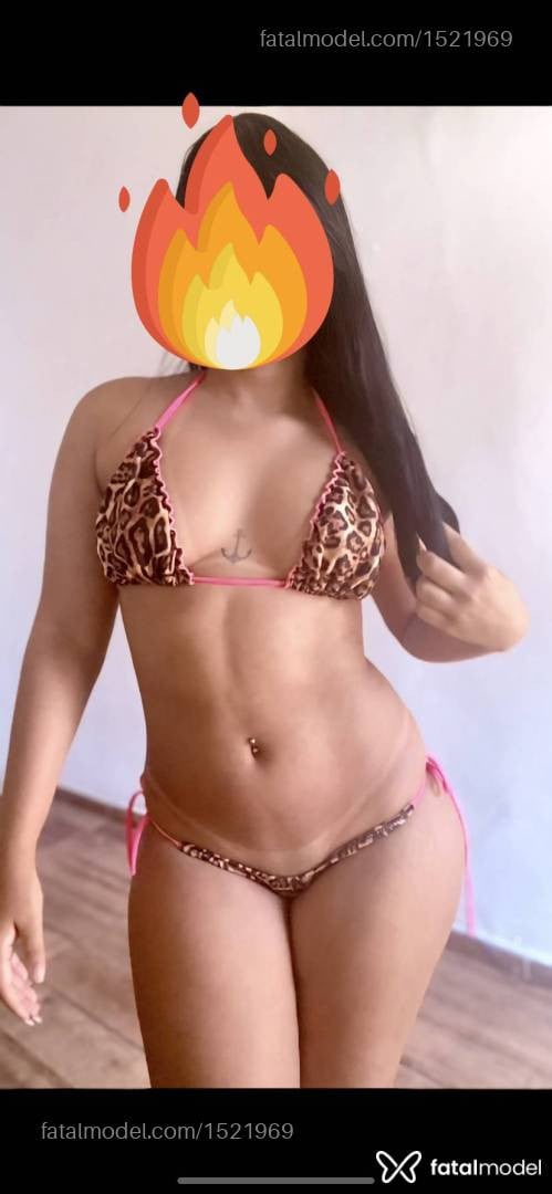 Acompanhante mulher morena (o) de olhos pretos em Balneário Camboriú - Sara Aguiar
