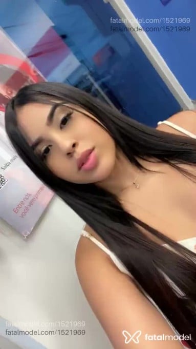 Acompanhante mulher morena (o) de olhos pretos em Curitiba - Sara Aguiar