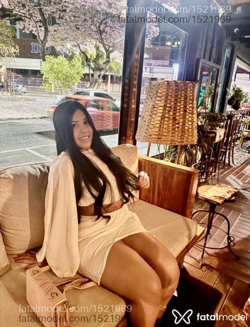 Acompanhante mulher morena (o) de olhos pretos em Curitiba - Sara Aguiar