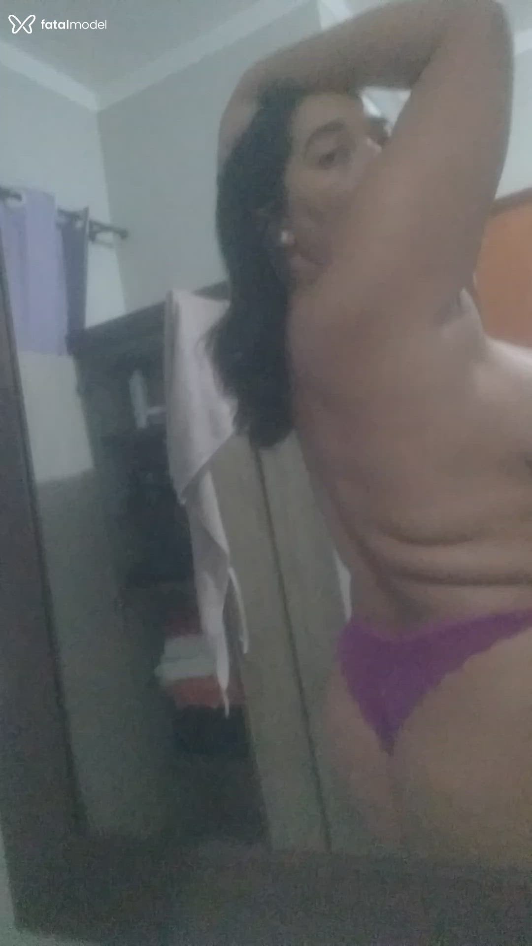Acompanhante mulher com cabelo castanho de olhos castanhos - Gabriella Castro
