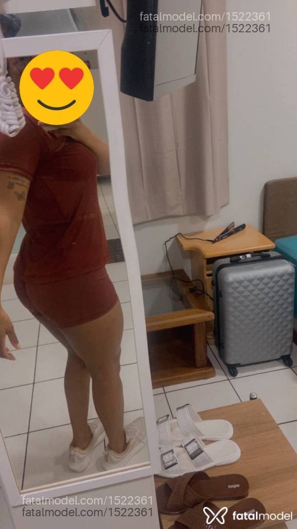 Acompanhante mulher morena (o) de olhos castanhos - Olívia
