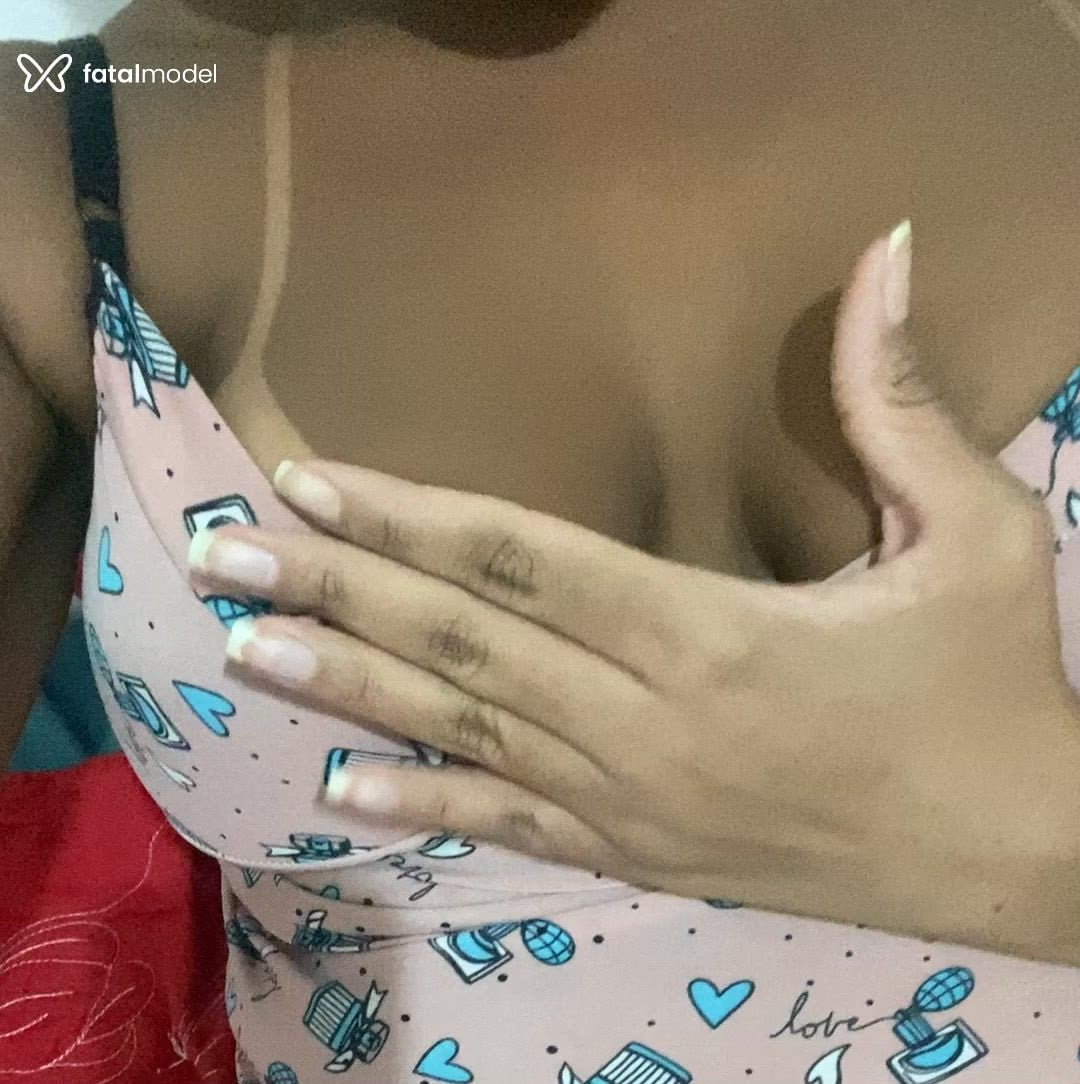 Acompanhante mulher morena (o) de olhos castanhos em Araruama Acompanhante mulher morena (o) de olhos castanhos em Araruama - Olívia