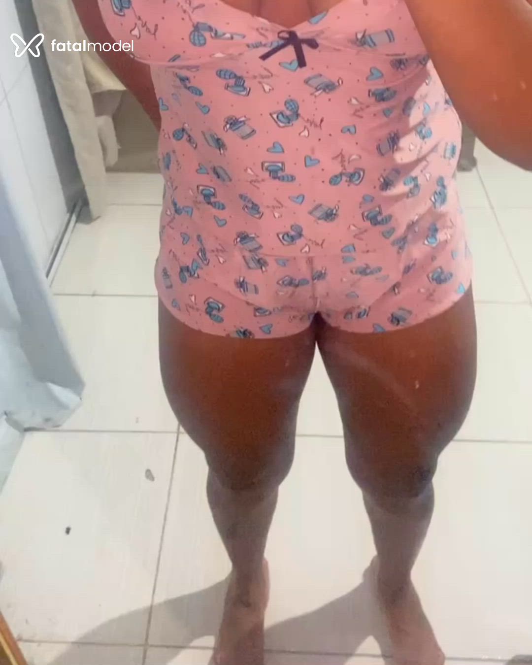 Acompanhante mulher morena (o) de olhos castanhos em Araruama Acompanhante mulher morena (o) de olhos castanhos em Araruama - Olívia
