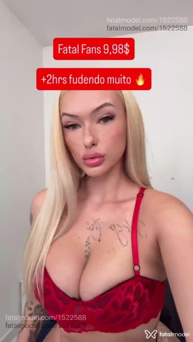 Acompanhante mulher loira (o) de olhos azuis em Virtual - Beatriz