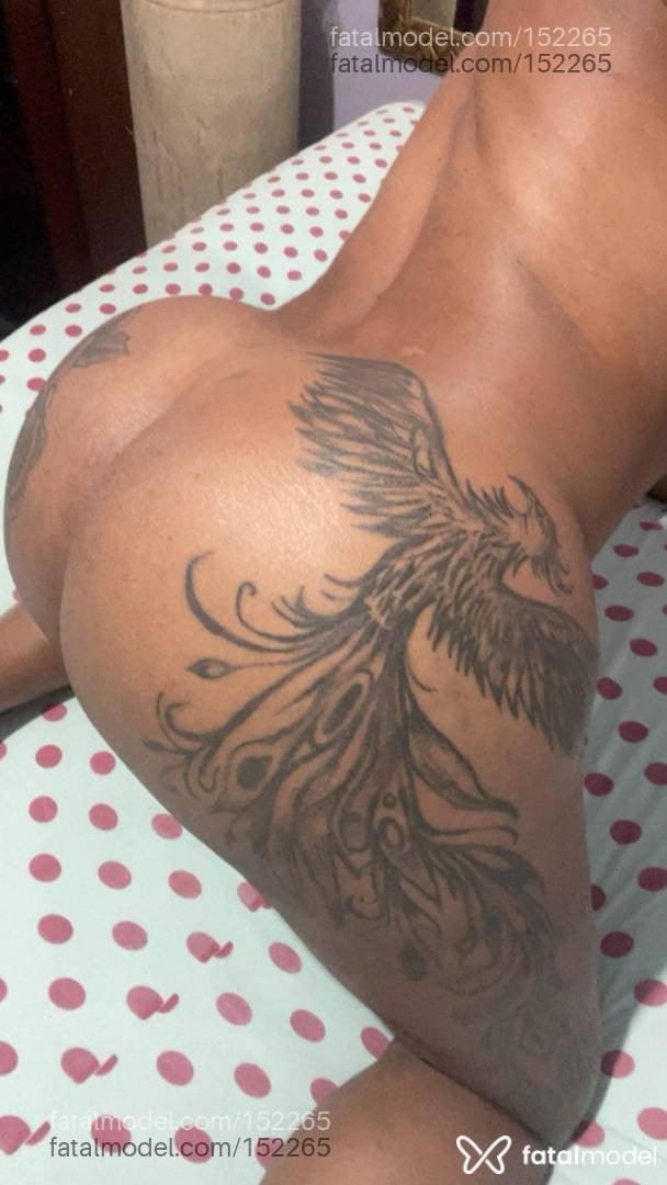 Acompanhante mulher trans ruiva (o) de olhos cinza em Araguaína - Laila medeiros