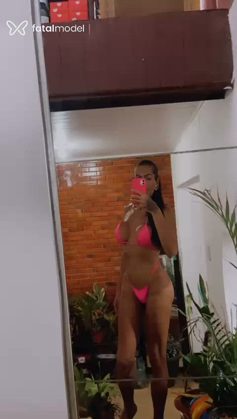 Acompanhante mulher trans morena (o) de olhos castanhos em Pelotas Acompanhante mulher trans morena (o) de olhos castanhos em Pelotas - Morena