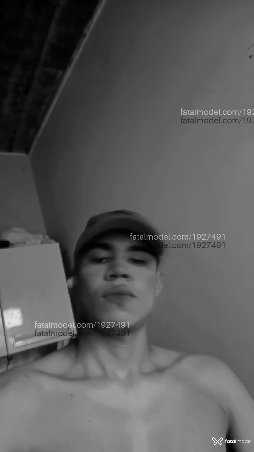 Acompanhante homem morena (o) de olhos pretos - Tesudo pressão Acompanhante homem morena (o) de olhos pretos - Tesudo pressão