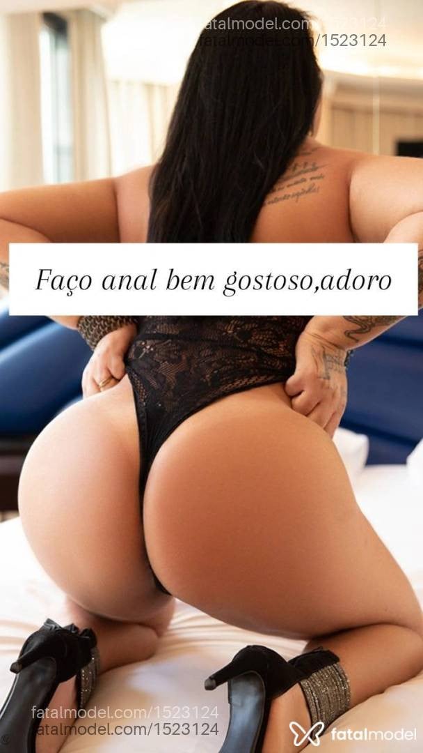 Acompanhante mulher morena (o) de olhos pretos - Débora