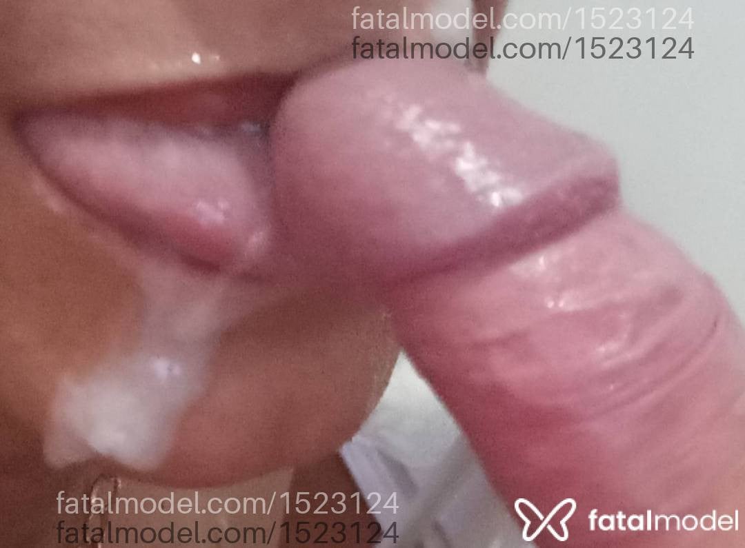 Acompanhante mulher morena (o) de olhos pretos - Débora