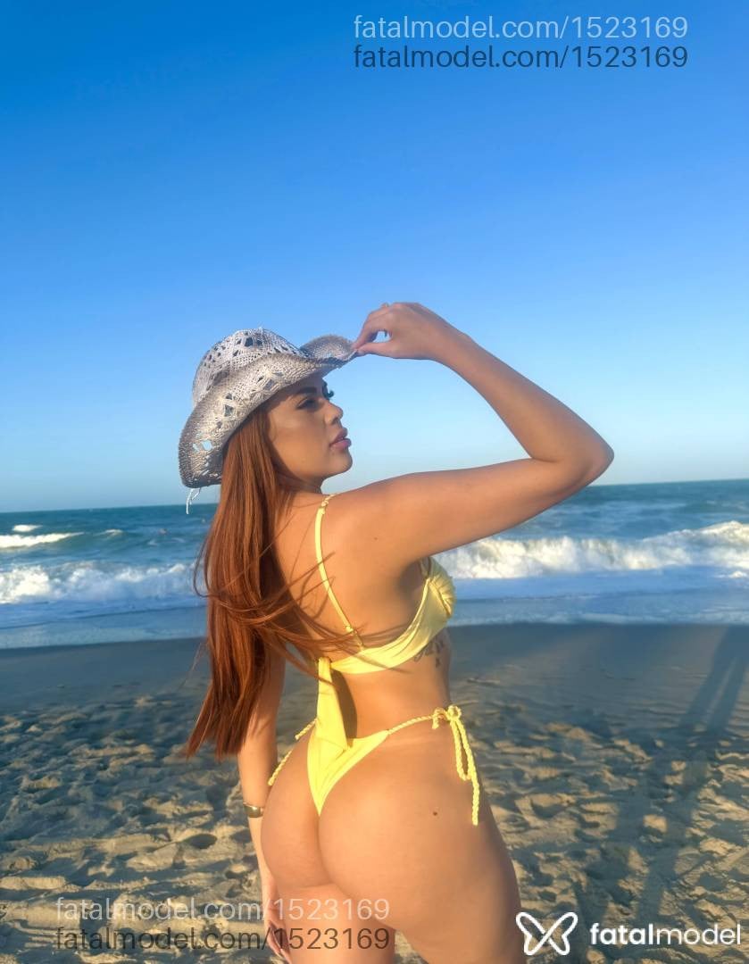 Acompanhante mulher ruiva (o) de olhos castanhos - Antonella Liz