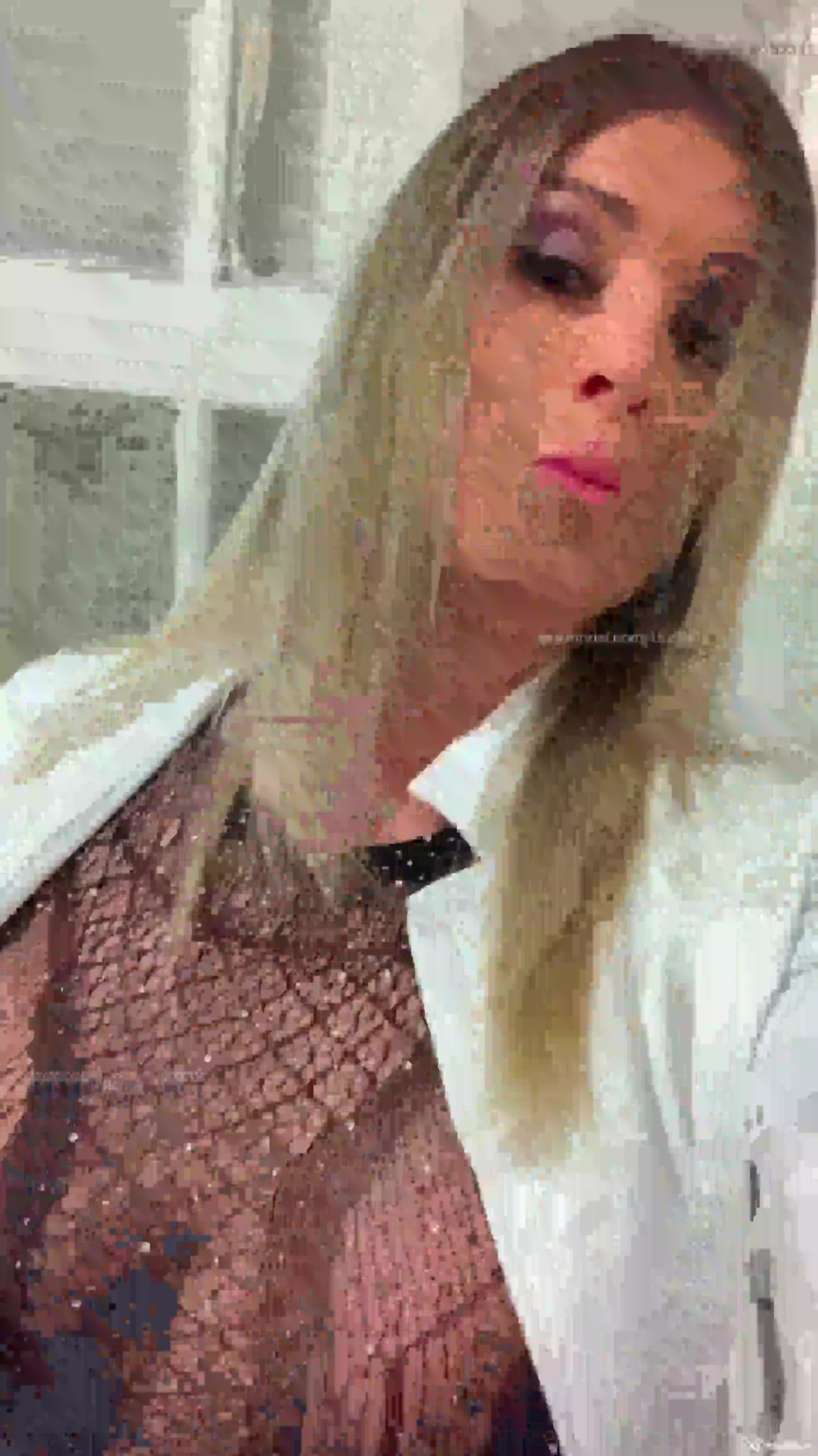 Acompanhante mulher loira (o) de olhos castanhos em Novo Hamburgo - Grazi