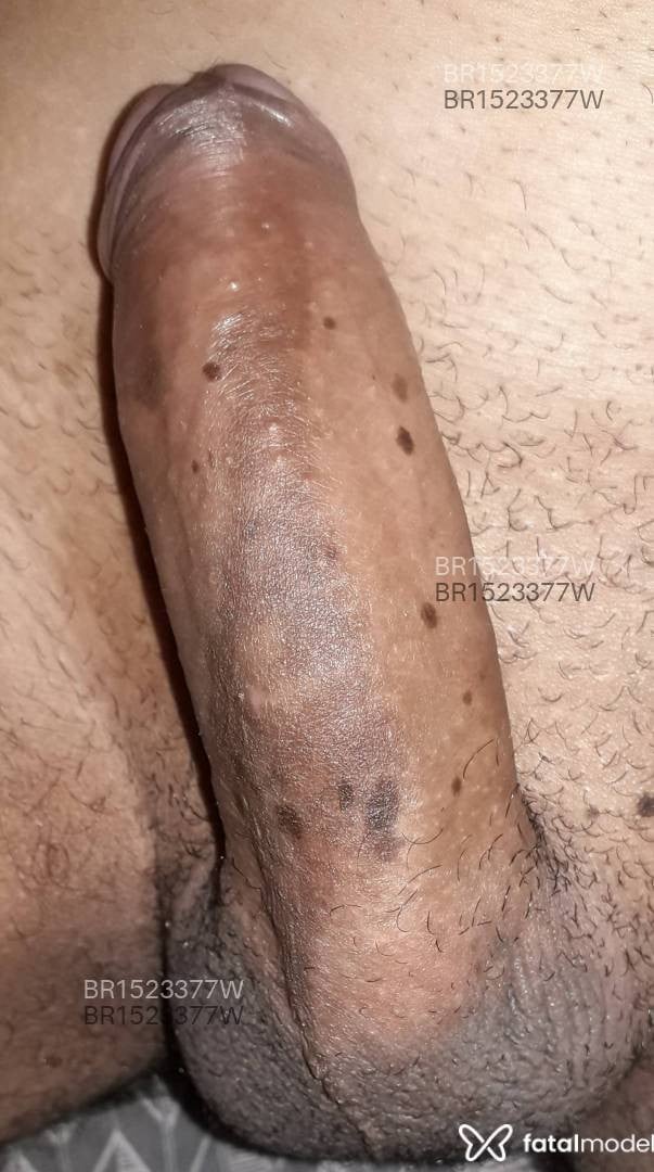 Acompanhante homem morena (o) de olhos castanhos em Porto Alegre - Eduardo