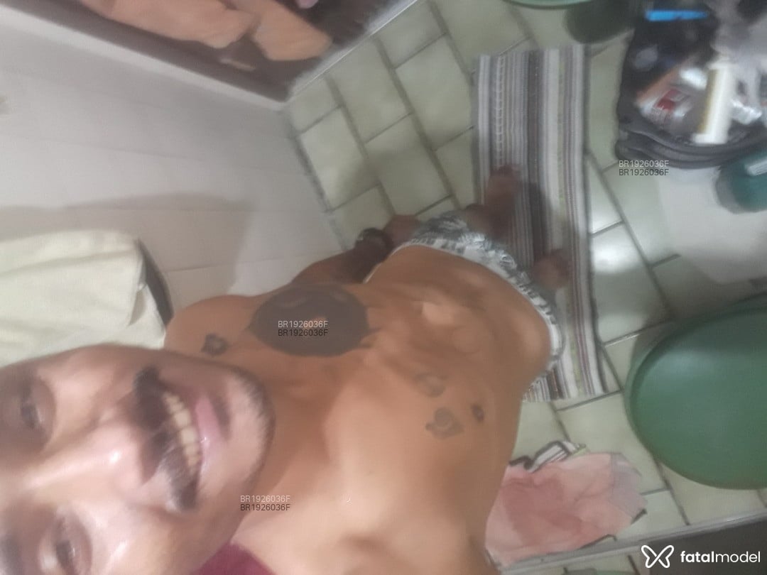 Acompanhante homem morena (o) de olhos castanhos em Brusque Acompanhante homem morena (o) de olhos castanhos em Brusque - Maaiko