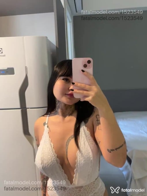 Acompanhante mulher morena (o) de olhos castanhos em Goiânia Acompanhante mulher morena (o) de olhos castanhos em Goiânia - Mika Ozu