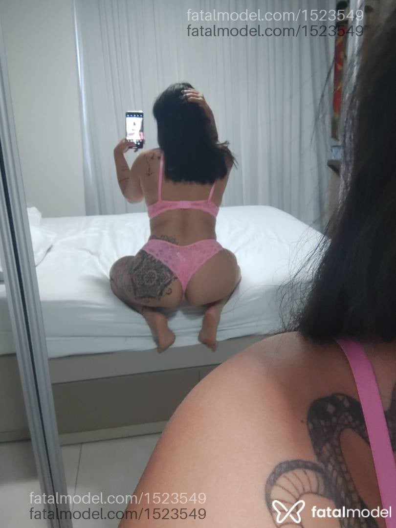 Acompanhante mulher morena (o) de olhos castanhos em Goiânia - Mika Ozu
