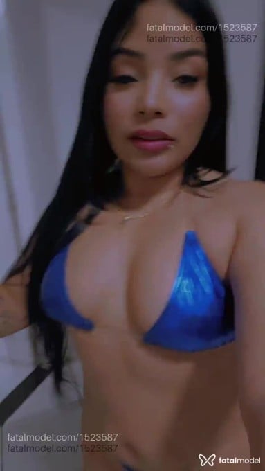 Acompanhante mulher morena (o) de olhos pretos em Balneário Camboriú Acompanhante mulher morena (o) de olhos pretos em Balneário Camboriú - SILVANA MAmasita
