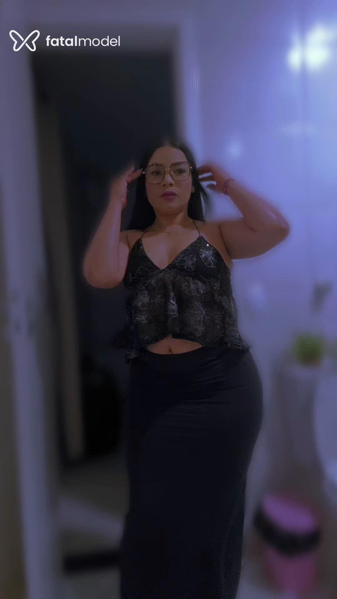 Acompanhante mulher morena (o) de olhos pretos - SILVANA MAmasita