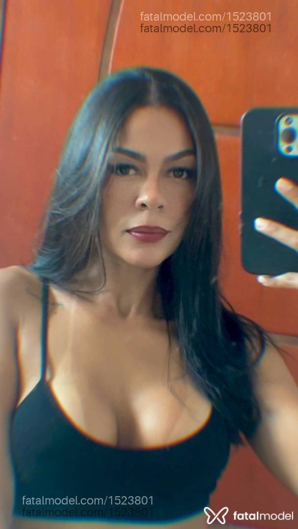 Acompanhante mulher morena (o) de olhos castanhos - Raafa Pirez