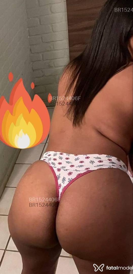 Acompanhante mulher com cabelo castanho de olhos castanhos em Angra dos Reis Acompanhante mulher com cabelo castanho de olhos castanhos em Angra dos Reis - Eloany