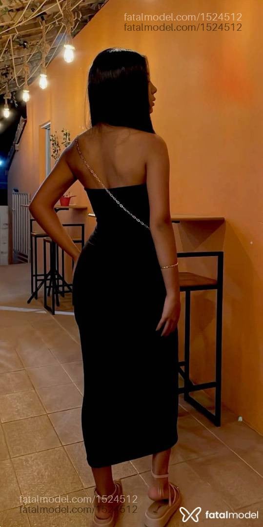 Acompanhante mulher morena (o) de olhos pretos - Milena Lins