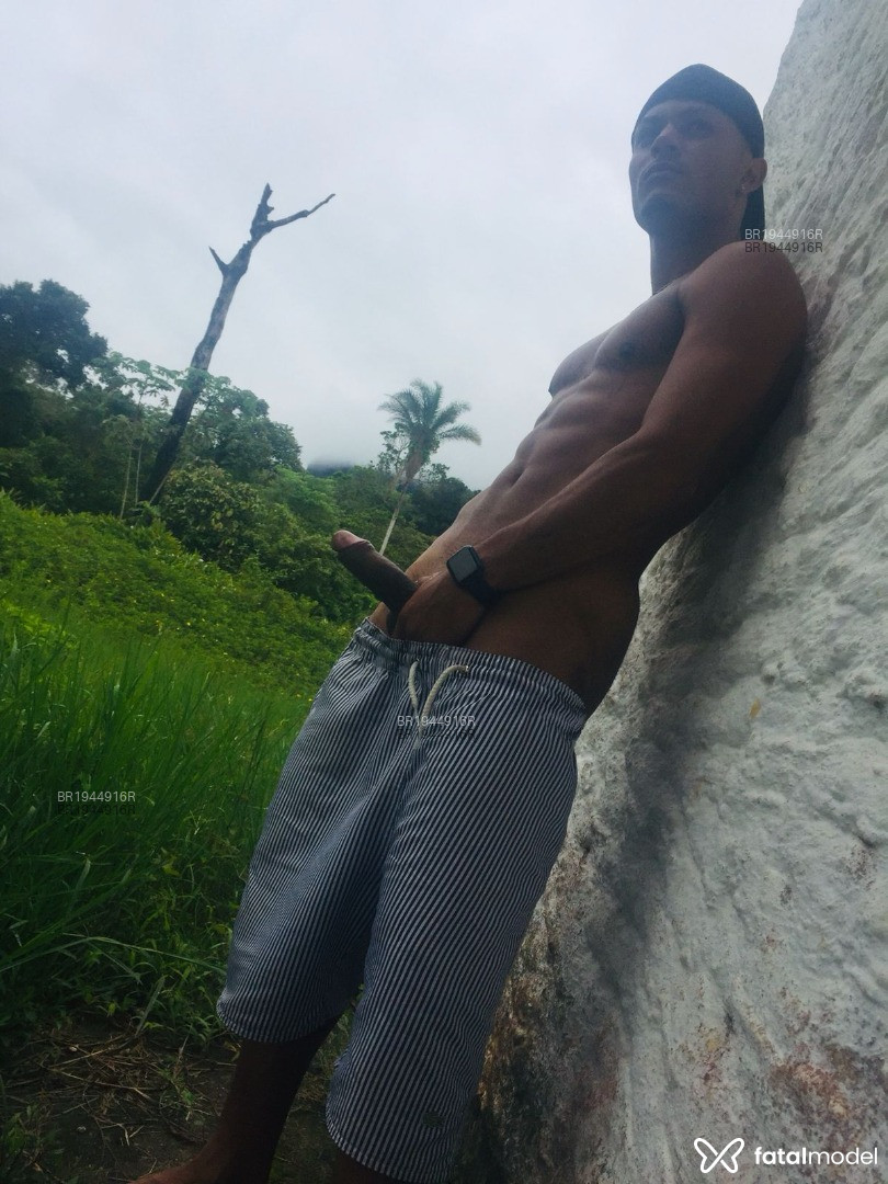 Acompanhante homem morena (o) de olhos castanhos em São Paulo - Douglas