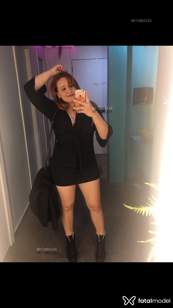 Acompanhante mulher ruiva (o) de olhos castanhos em São Paulo Acompanhante mulher ruiva (o) de olhos castanhos em São Paulo - Lary