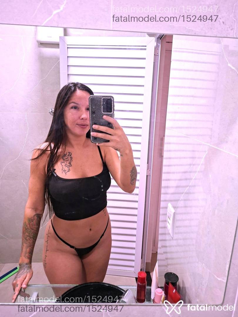 Acompanhante mulher morena (o) de olhos castanhos - Patrícia