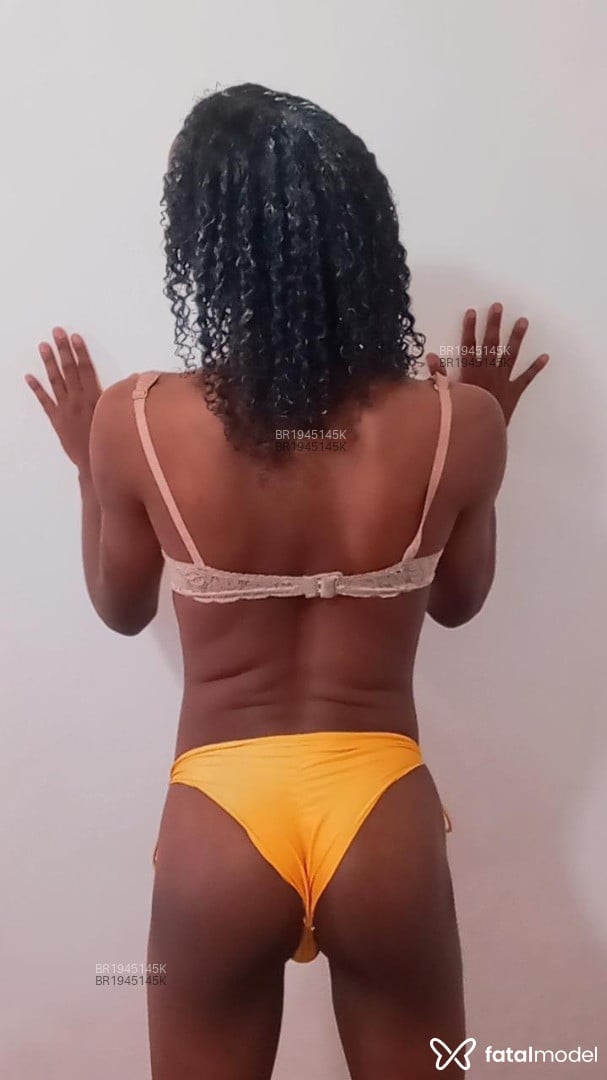 Acompanhante mulher trans com cabelo castanho de olhos pretos em Cariacica Acompanhante mulher trans com cabelo castanho de olhos pretos em Cariacica - Ruby Lima