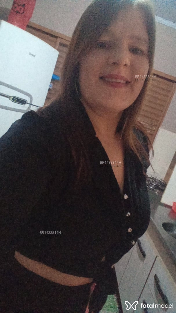 Acompanhante mulher com cabelo castanho de olhos castanhos em Tubarão - Fabiana