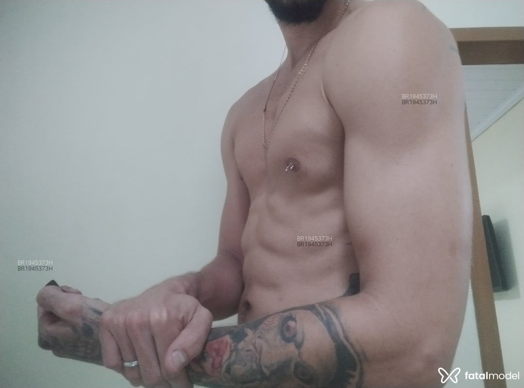 Acompanhante homem morena (o) de olhos pretos em Macaé - Wallace
