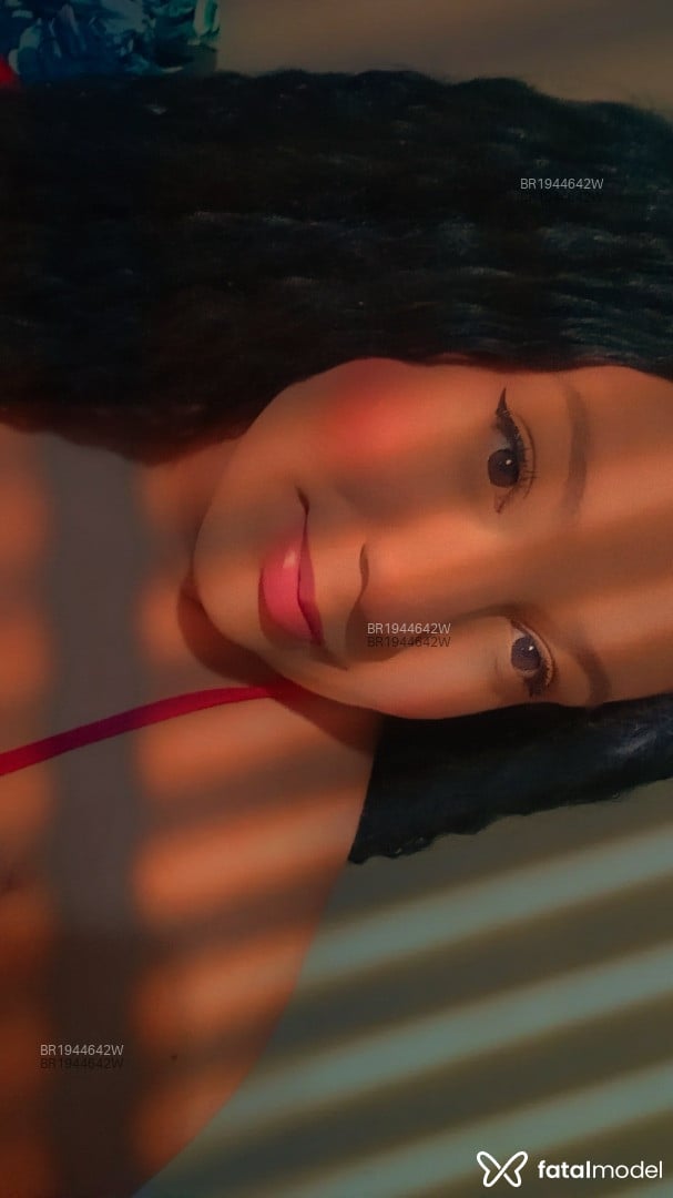 Acompanhante mulher trans morena (o) de olhos castanhos em Natal Acompanhante mulher trans morena (o) de olhos castanhos em Natal - Estrela negra