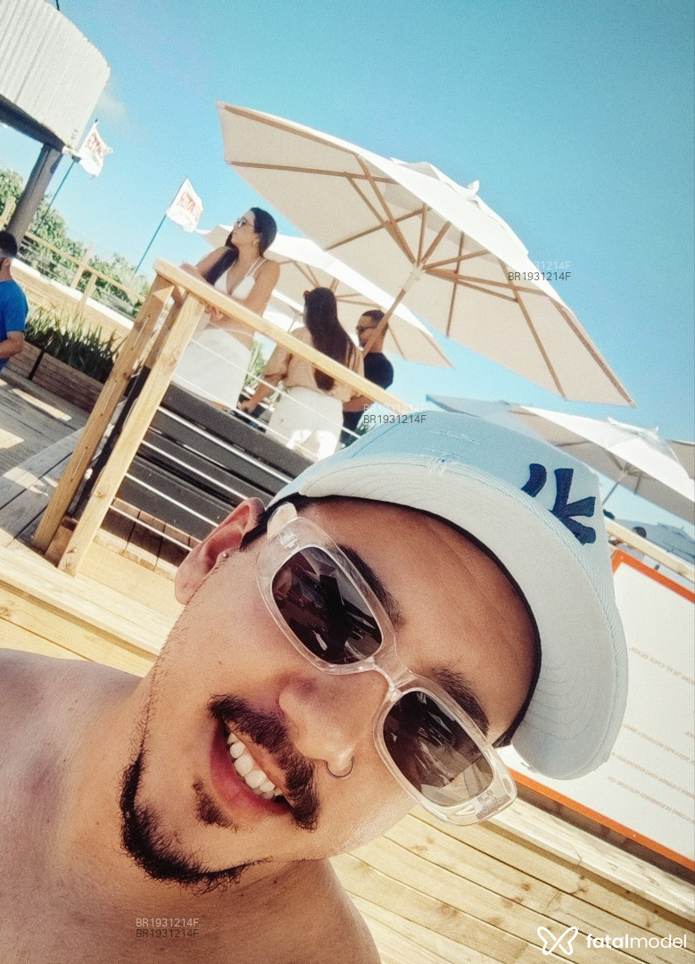 Acompanhante homem com cabelo castanho de olhos castanhos em Joinville - Geovani Souza