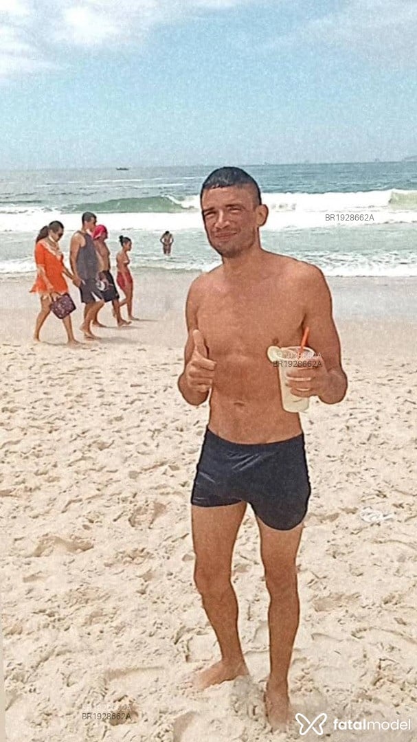 Acompanhante homem morena (o) de olhos pretos em Belo Horizonte Acompanhante homem morena (o) de olhos pretos em Belo Horizonte - Luan Lacerda