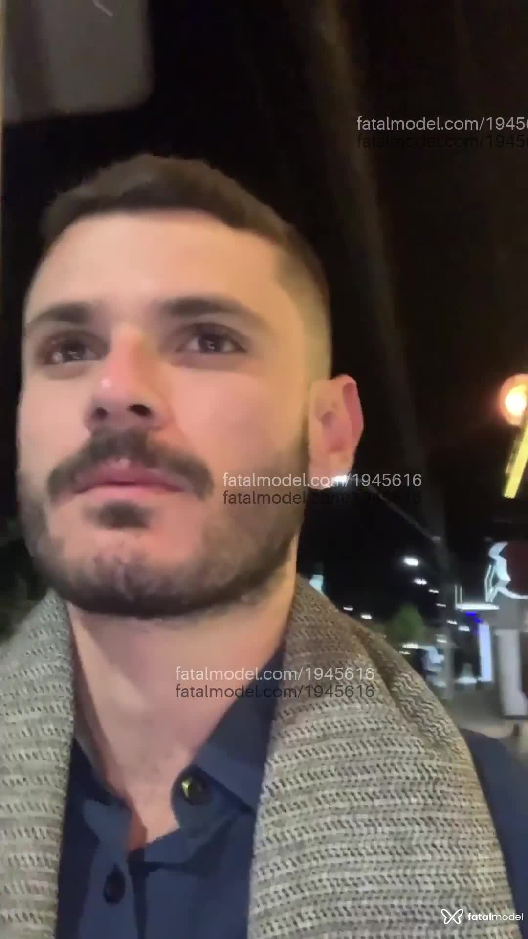 Acompanhante homem com cabelo castanho de olhos castanhos em Campinas - Caio Augusto