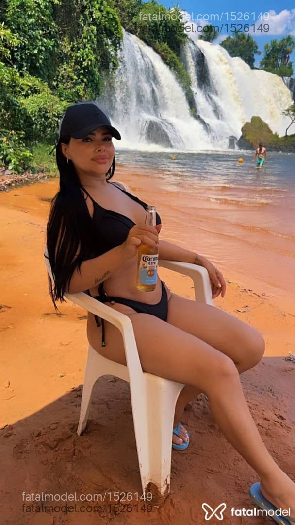 Acompanhante mulher morena (o) de olhos castanhos - Letícia Lins