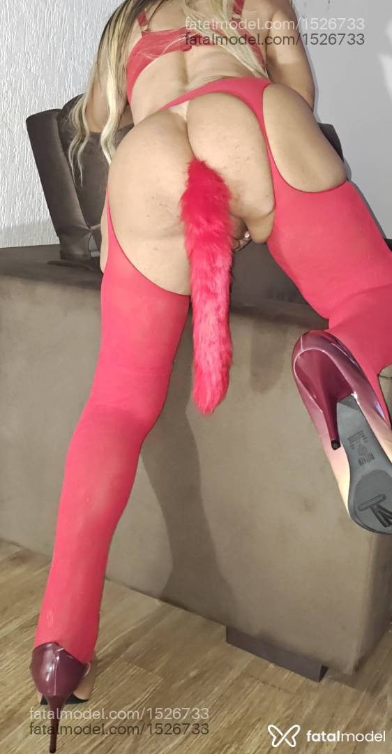 Acompanhante travesti loira (o) de olhos castanhos em Porto Alegre Acompanhante travesti loira (o) de olhos castanhos em Porto Alegre - Alice Piment
