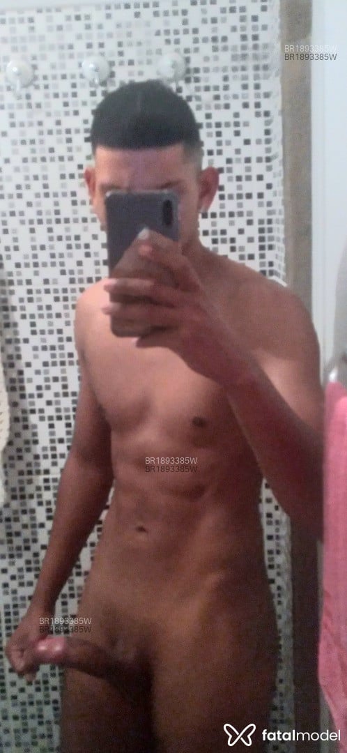 Acompanhante homem morena (o) de olhos castanhos em Bragança Paulista - Adilson