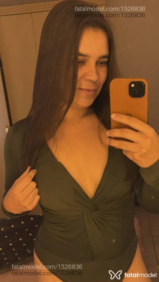 Acompanhante mulher morena (o) de olhos castanhos - Anny