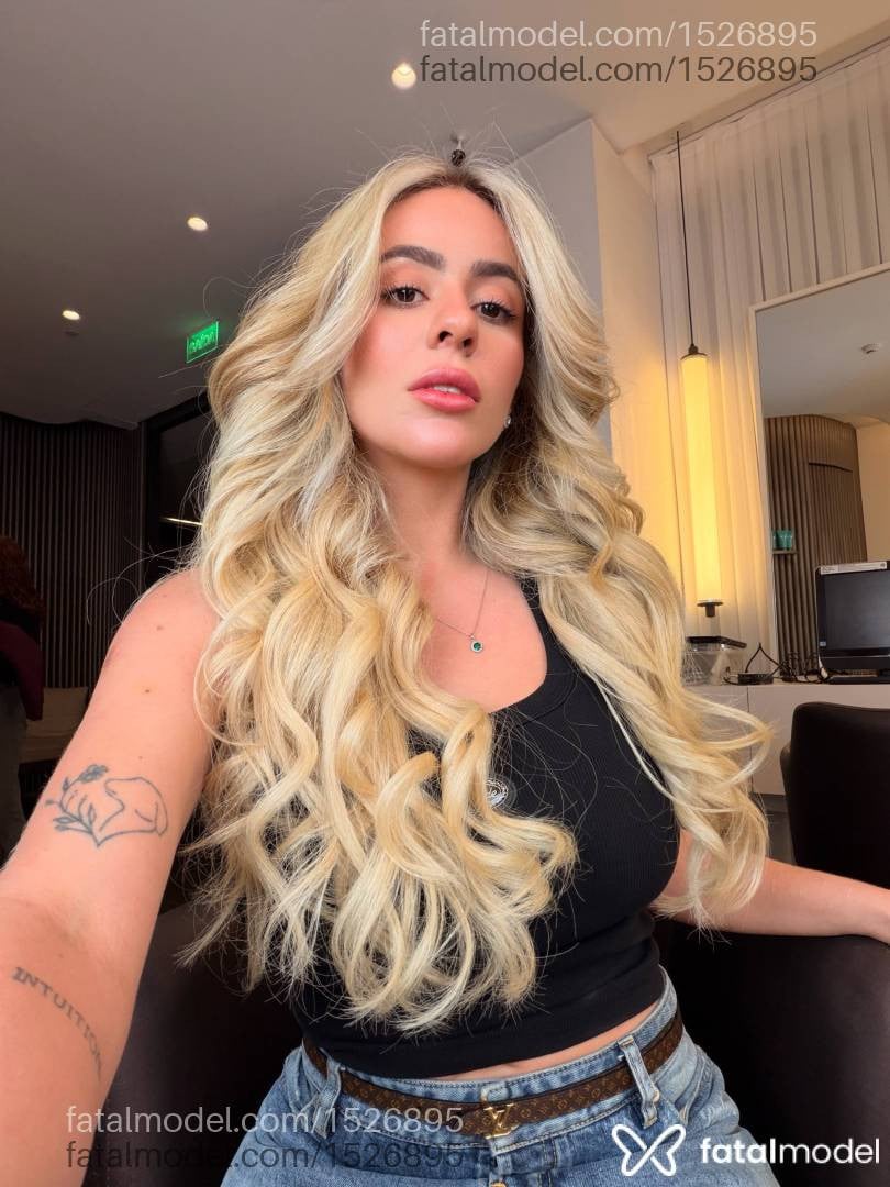 Acompanhante mulher loira (o) de olhos castanhos em São Paulo - Gabi Videla