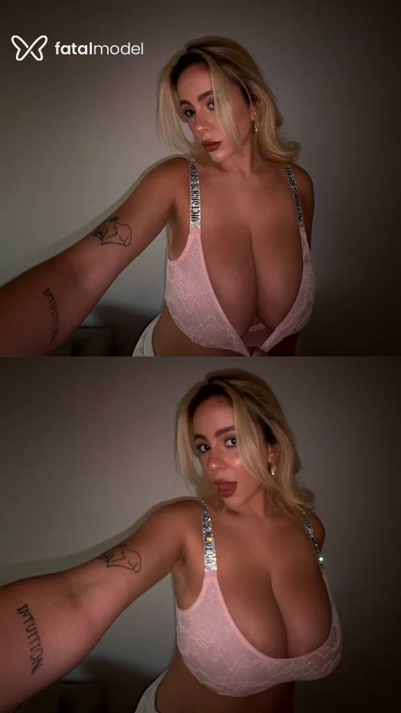 Acompanhante mulher loira (o) de olhos castanhos - Gabi Videla
