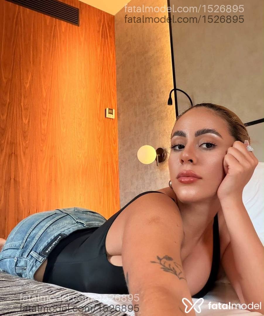 Acompanhante mulher loira (o) de olhos castanhos - Gabi Videla