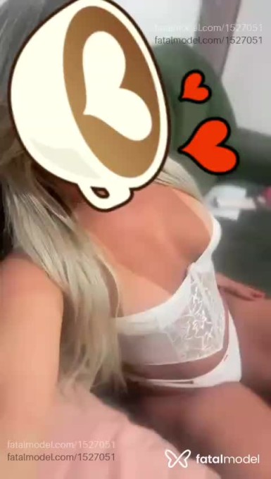 Acompanhante mulher loira (o) de olhos castanhos em Petrolina Acompanhante mulher loira (o) de olhos castanhos em Petrolina - Débora Martins